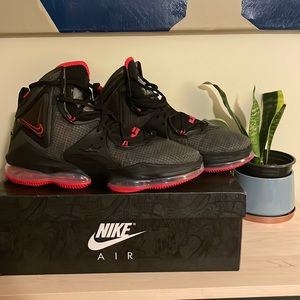 New Lebron 19 high top